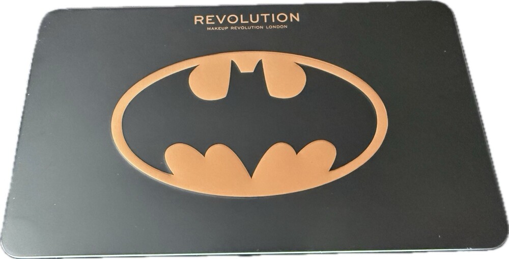 Makeup Revolution x Batman This City Needs Me Forever Flawless Palette NEW DC